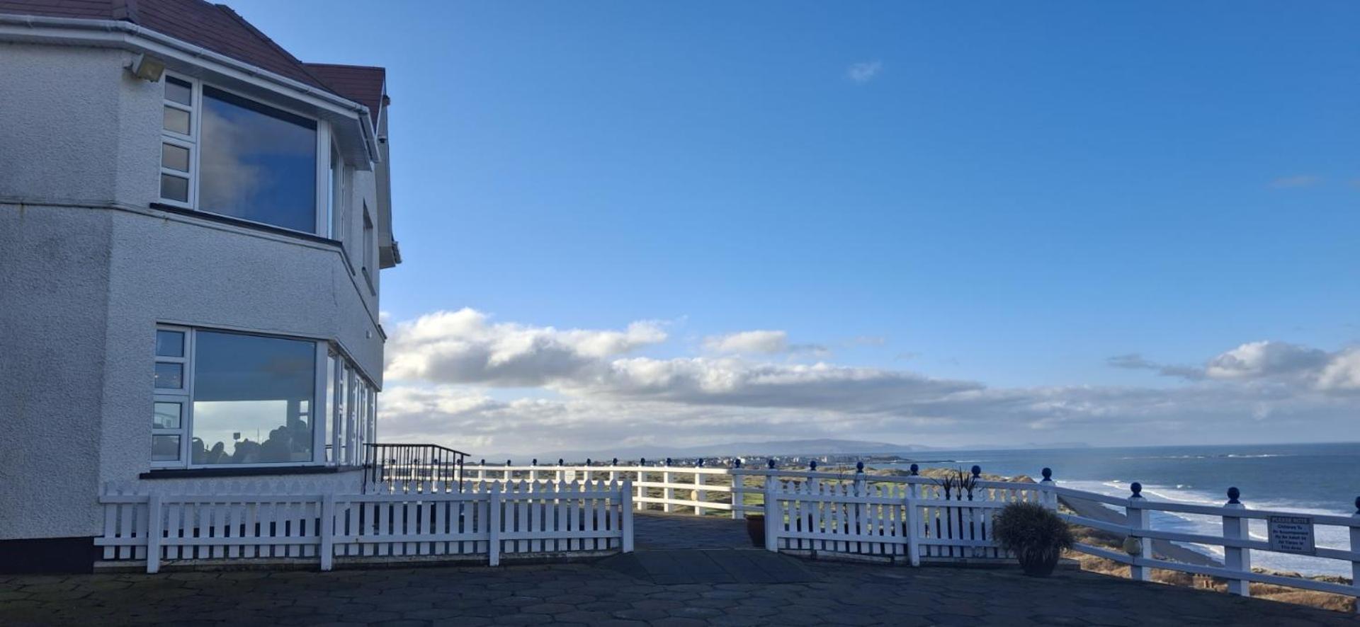 Royal Court Hotel Portrush Exterior foto